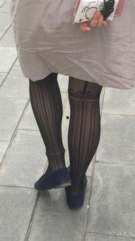 教穿情趣丝袜,教你如何优雅穿搭情趣丝袜